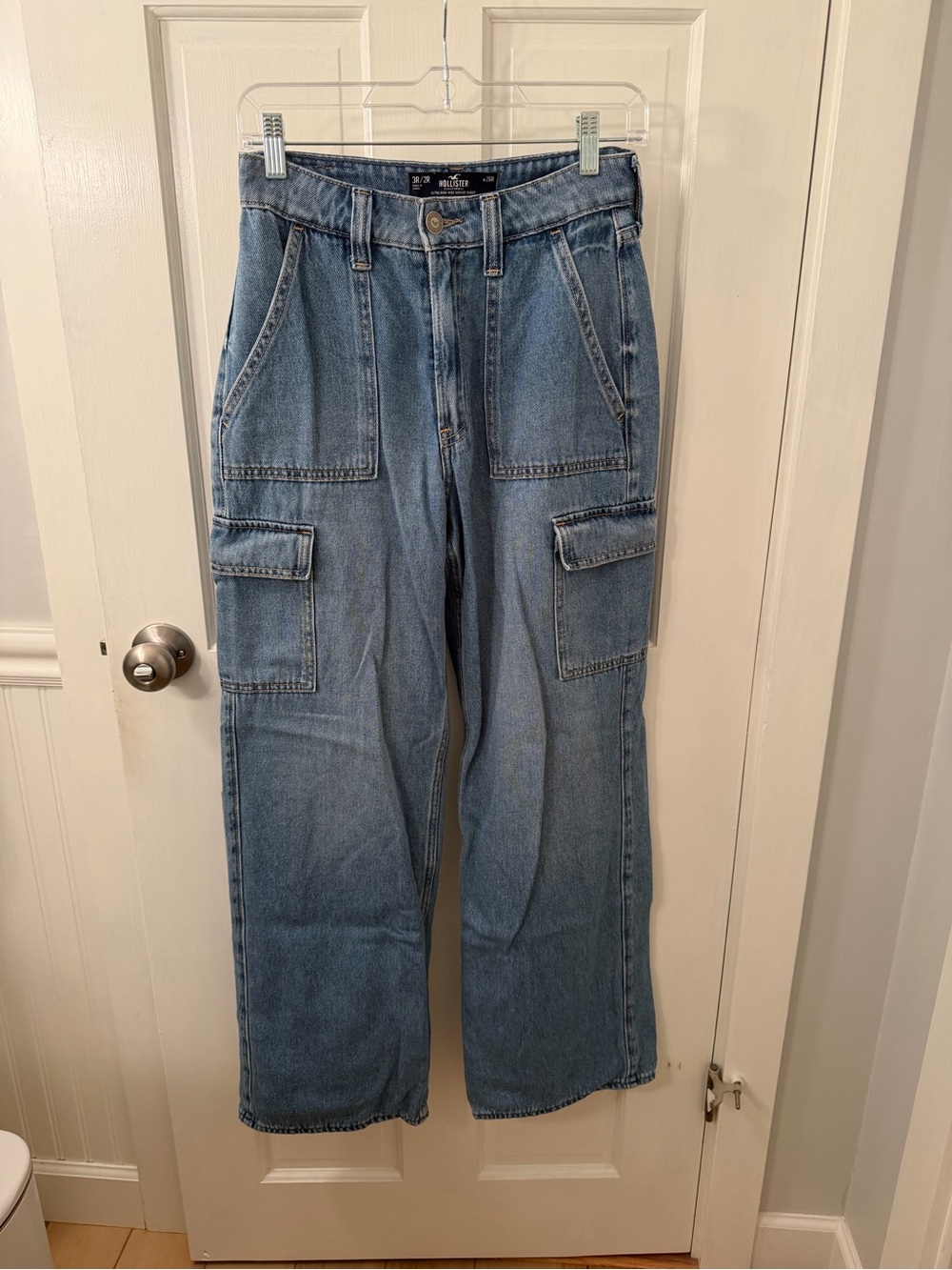 Hollister Vintage-Inspired Light Blue Cargo Jeans - Women’s